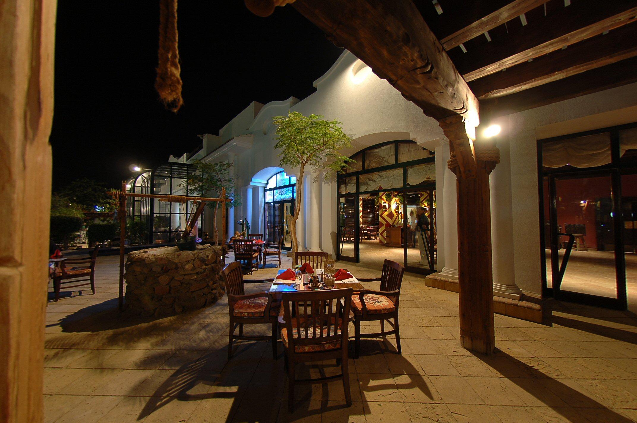 Jaz Sharm Dreams Hotel Exterior foto The restaurant at the hotel