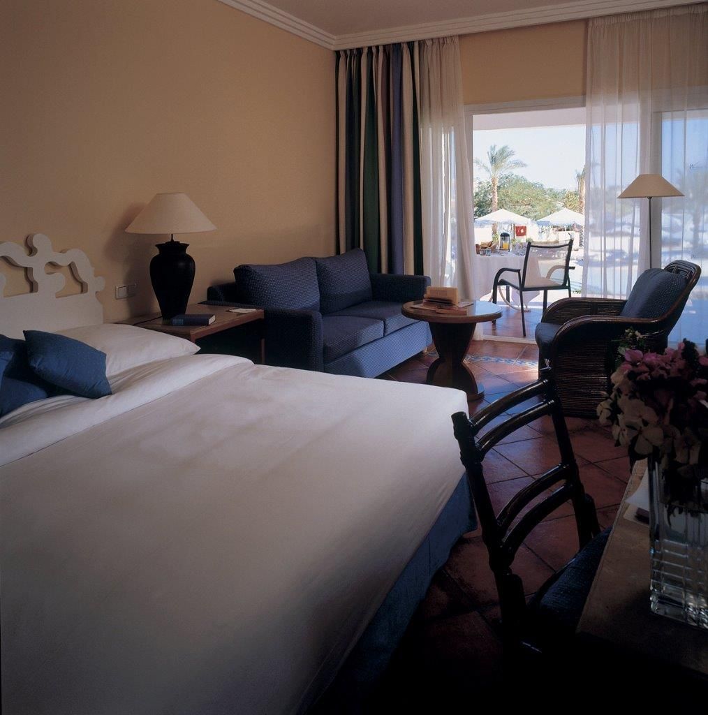 Jaz Sharm Dreams Hotel Exterior foto A room at the Hilton Sharm Plaza