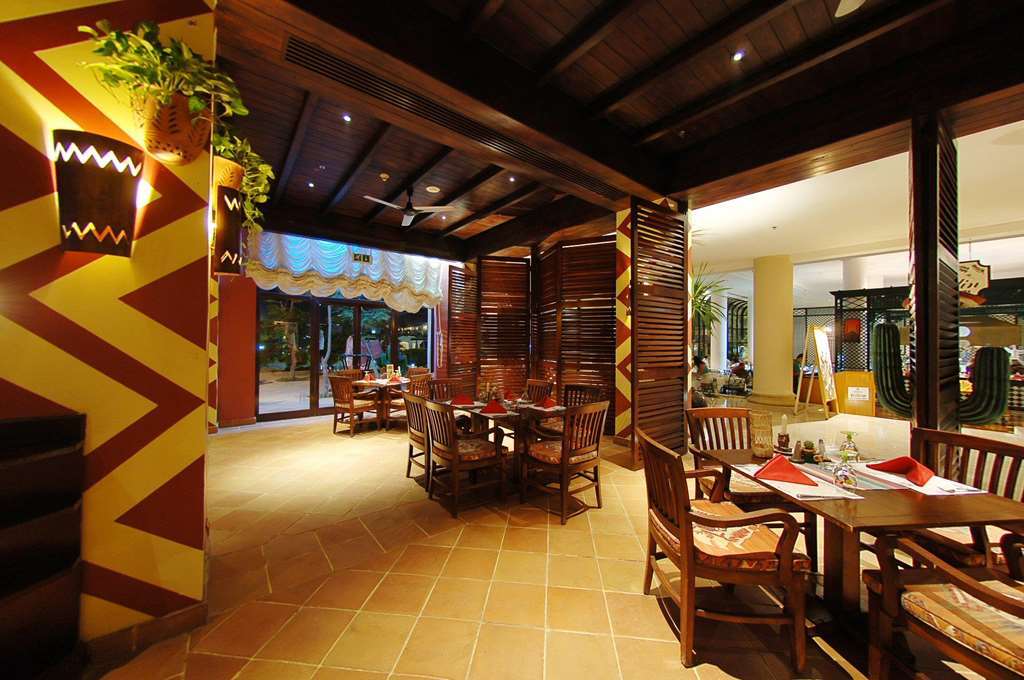 Jaz Sharm Dreams Hotel Restaurante foto The interior of the restaurant